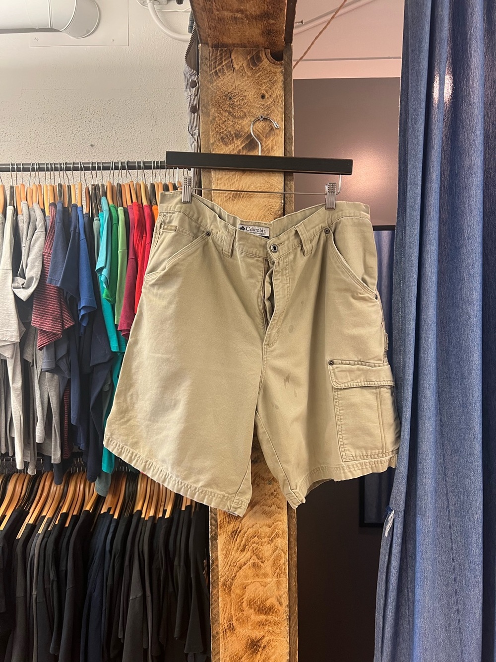 Vintage Columbia Men's Tan Cargo Shorts